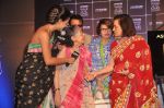 Jackie Shroff, Waheeda Rehman, Asha Parekh, Helen at Asha Parekh